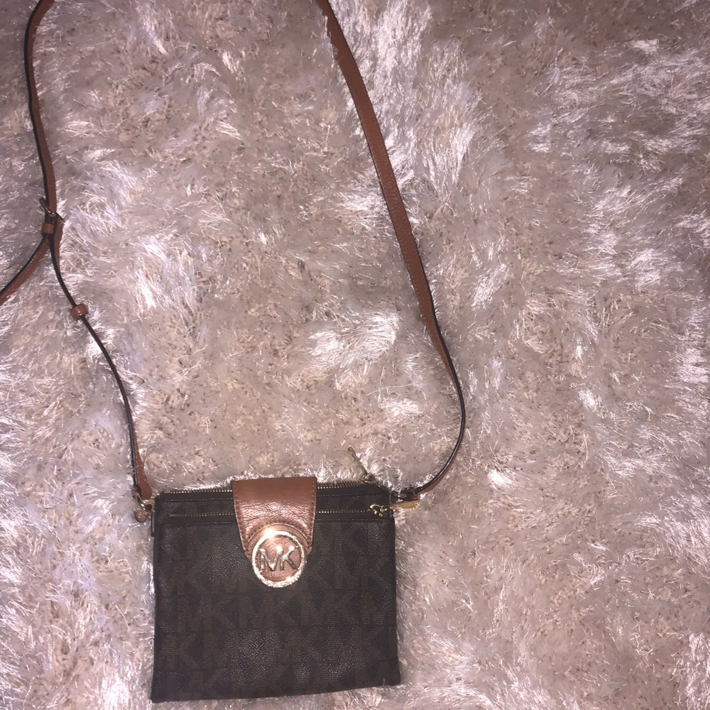 Michael Joe’s cross body bag